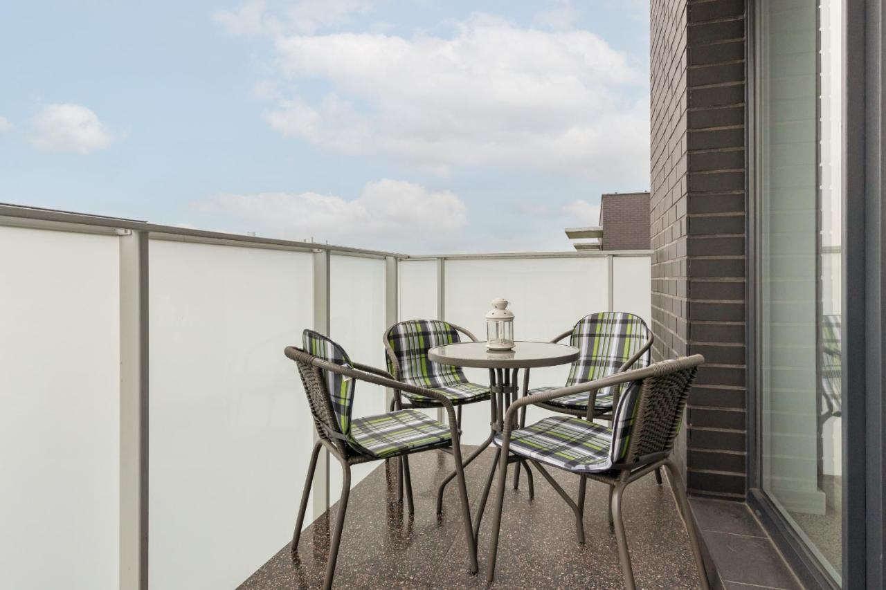 Trendy & Spacious 3-Room Apartament Warsaw Wilanow By Noclegi Renters Exterior photo