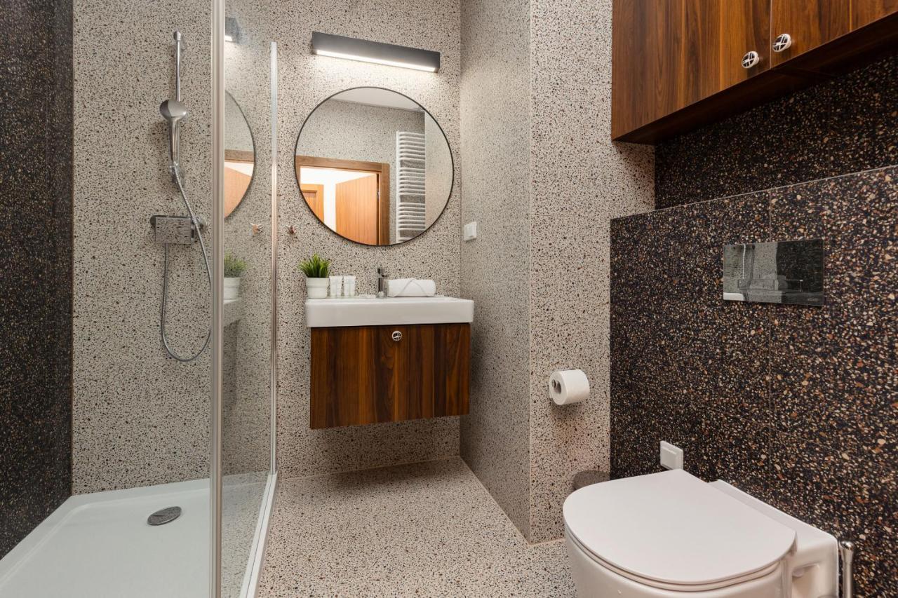 Trendy & Spacious 3-Room Apartament Warsaw Wilanow By Noclegi Renters Exterior photo
